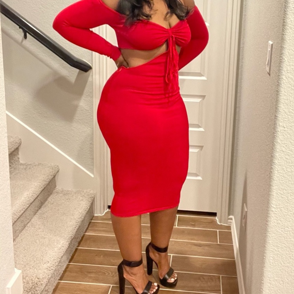 DROP DEAD GORGEOUS RED DRESS